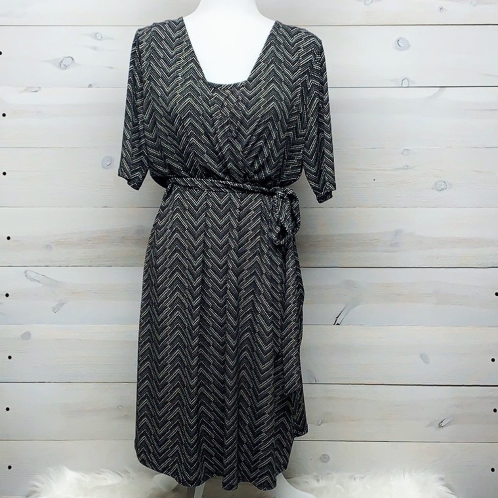 Motherhood Maternity Dress
